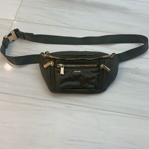 Caraa Sling Messenger Belt Bag in Olive